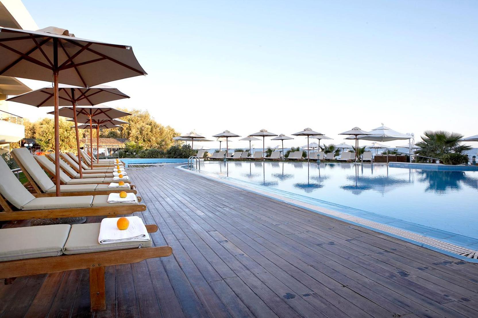 Thalassa Beach Resort & Spa (Adults Only) Agia Marina Dış mekan fotoğraf